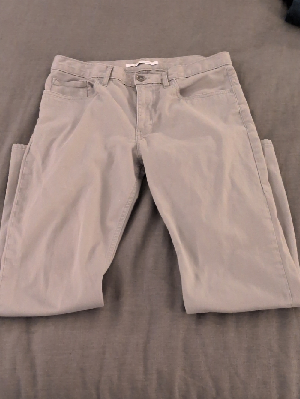 Calvin Klein Casual Straight-Leg Pants in Khaki(Hint Of Soft Green)Size W31xL30